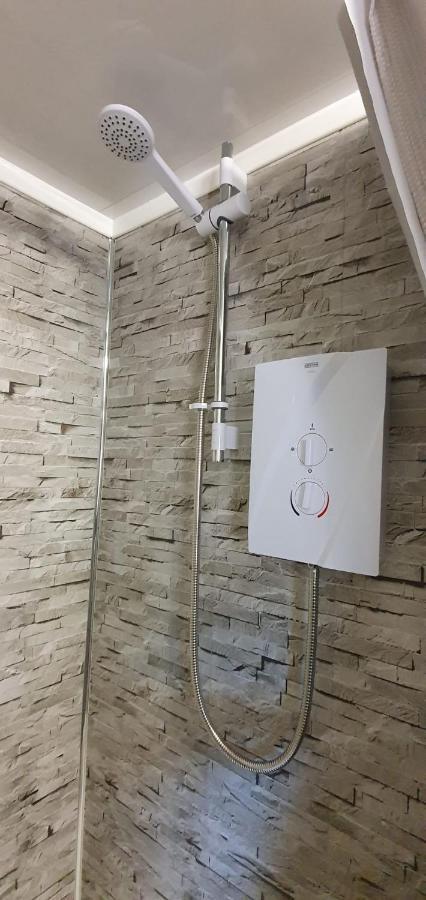 Adorable Private Suite With Free Street Parking Лестер Екстер'єр фото